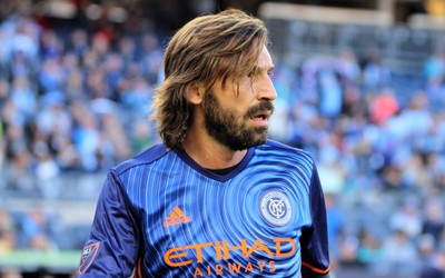 爱游戏-加拉格尔被对手铲伤